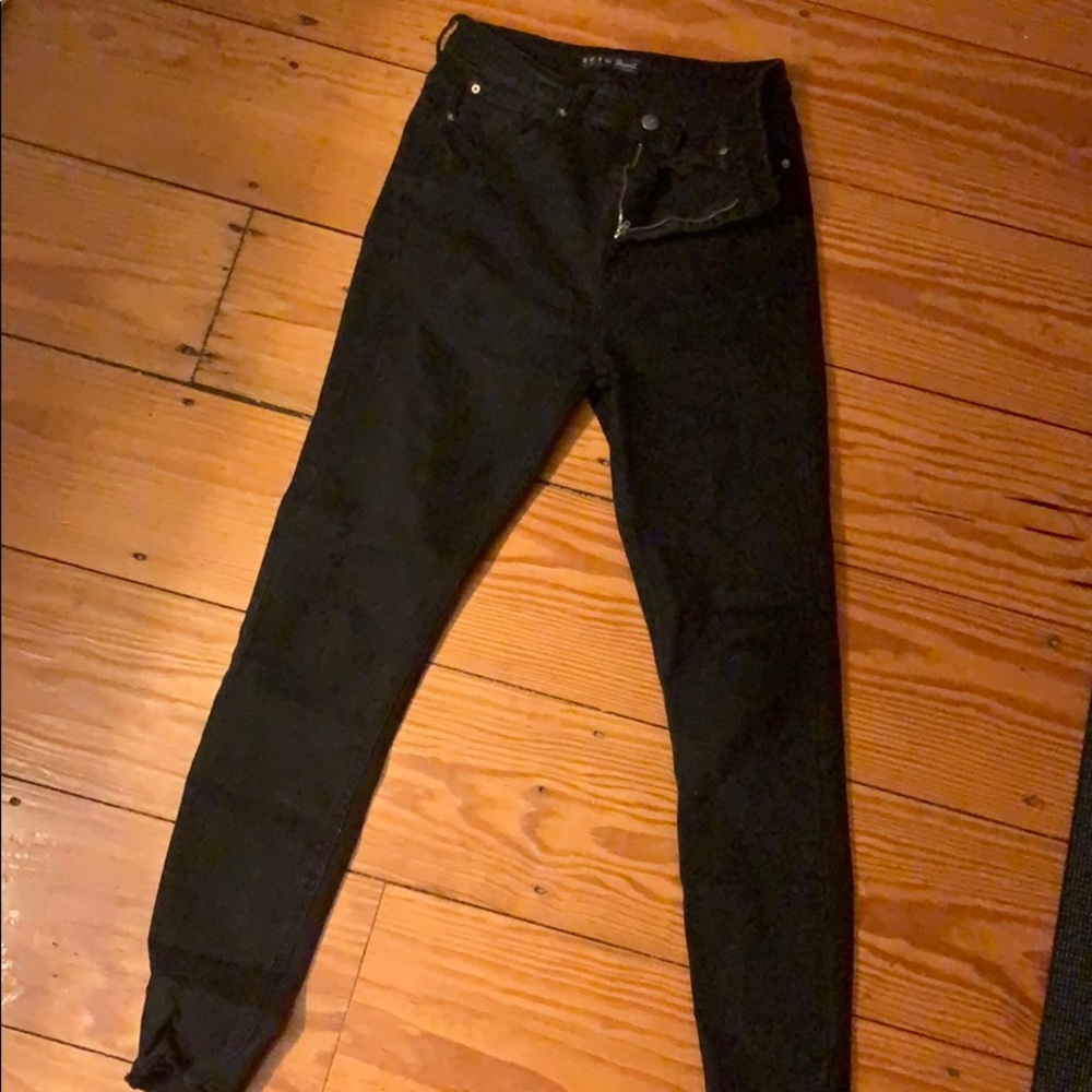 Black skinny jeans
